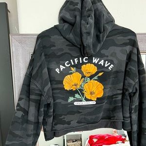 Pacific Wave Cropped Sweatshirt